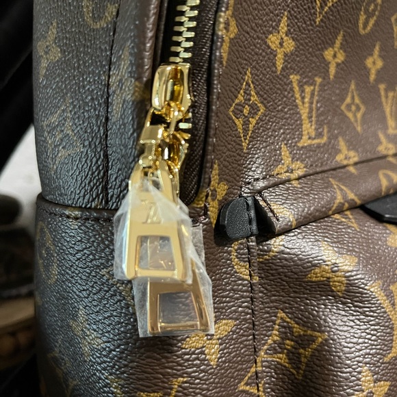 SOLD on cross posting - Louis Vuitton like new Palm Springs PM backpack - Picture 2 of 16